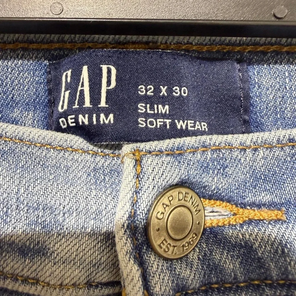 Gap Denim Soft Wear Slim Fit Jeans Mens 32x30 Light Wash Blue Stretch Denim